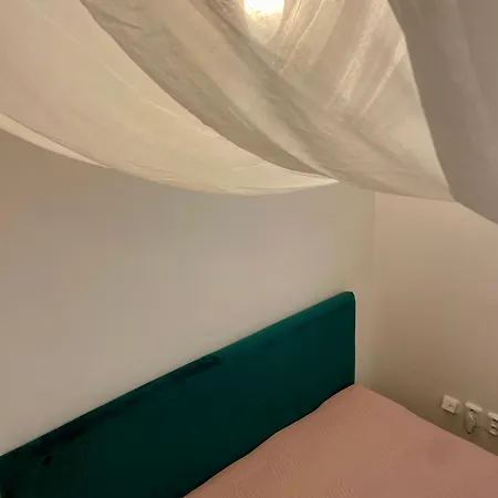 70m2 Romantic Living In The Old Town With Garden