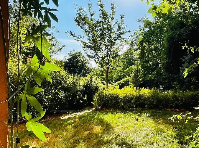 Apartament 70m2 Romantic Living In The Old Town With Garden Bratislava