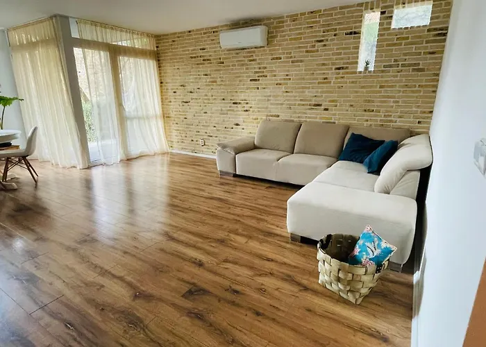 70m2 Romantic Living In The Old Town With Garden