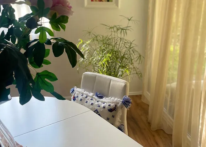 70m2 Romantic Living In The Old Town With Garden Apartament *