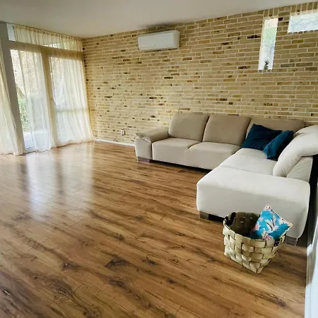 70m2 Romantic Living In The Old Town With Garden