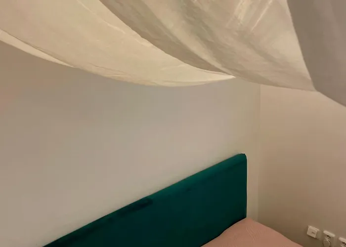 70m2 Romantic Living In The Old Town With Garden