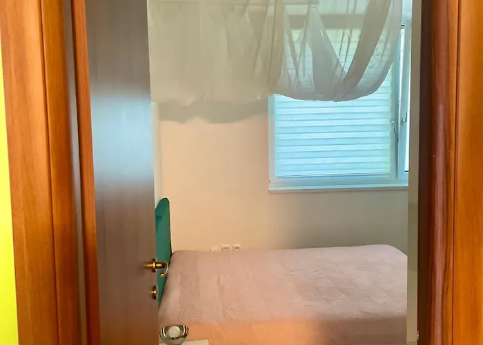 70m2 Romantic Living In The Old Town With Garden ブラチスラヴァ